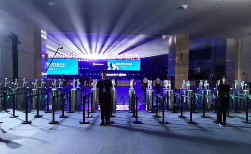 中控人臉識(shí)別通道閘