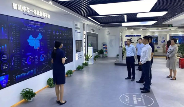 武漢市人民政府駐廣州辦事處一行蒞臨捷順科技總部參觀考察