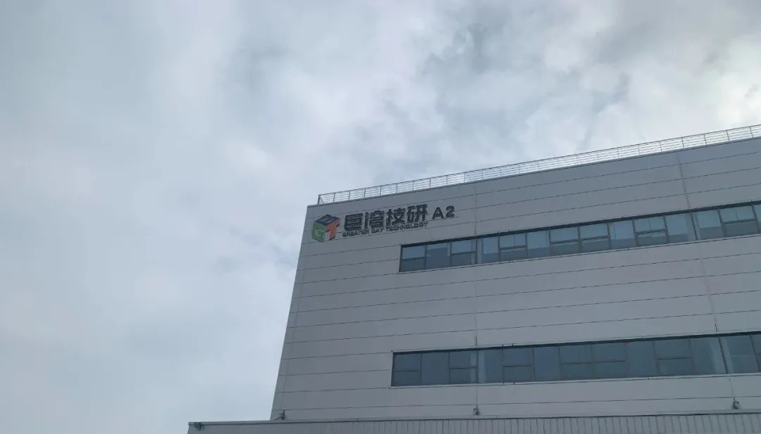 建充電站應(yīng)跟建加油站一樣！車企不適合自建充電樁！