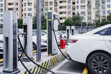 充電站如何選址？既要考慮客流，更不能碰紅線！