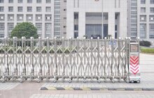 教您三步辨析不銹鋼伸縮門的好壞