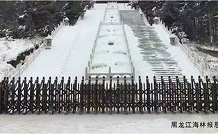 黑龍江海林報(bào)恩寺伸縮門工程案例 - 中出網(wǎng)-智能出入口與停車充電門戶