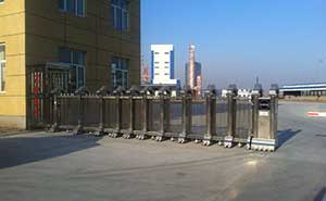 禾豐牧業(yè)伸縮門案例