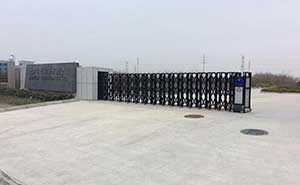 上方電子設(shè)備有限公司伸縮門案例