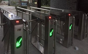 寧波第一學(xué)堂三輥閘檢票系統(tǒng)案例