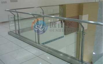 陽(yáng)臺(tái)不銹鋼玻璃護(hù)欄