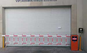 全民健身中心智能道閘案例 - 中出網(wǎng)-智能出入口與停車充電門戶