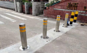 獅山中心小學(xué)升降柱案例 - 中出網(wǎng)-智能出入口與停車充電門戶