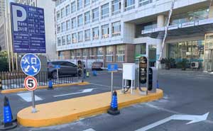 大連市第五人民醫(yī)院華睿智興智能停車(chē)管理系統(tǒng)案例 - 中出網(wǎng)-智能出入口與停車(chē)充電門(mén)戶