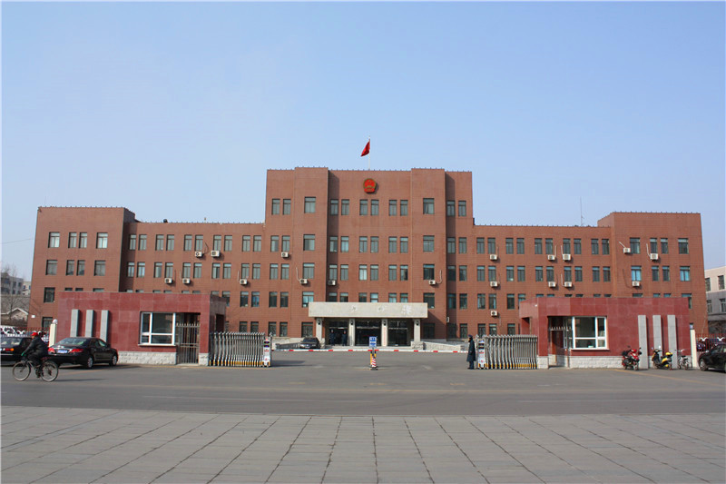 沈陽(yáng)市蘇家屯區(qū)人民政府伸縮門(mén)工程案例 - 中出網(wǎng)-智能出入口與停車(chē)充電門(mén)戶