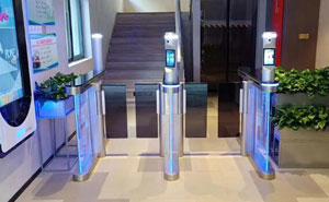 上海師范大學(xué)宿舍通道閘案例 - 中出網(wǎng)-智能出入口與停車(chē)充電門(mén)戶