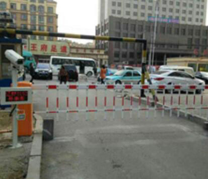 鐵嶺昌圖恒晟花園小區(qū)車牌識(shí)別系統(tǒng)案例 - 中出網(wǎng)-智能出入口與停車充電門戶