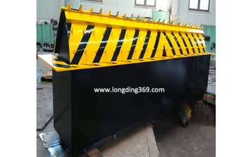 液壓翻板路障機