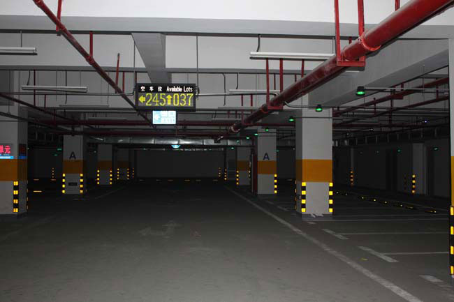 地下車(chē)庫(kù)多功能車(chē)位引導(dǎo)系統(tǒng)