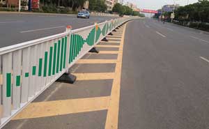 道路護(hù)欄 - 道路隔離護(hù)欄2