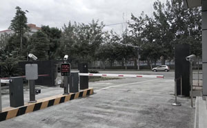 成都雙流國際機(jī)場車牌識別系統(tǒng)案例 - 中出網(wǎng)-智能出入口與停車充電門戶