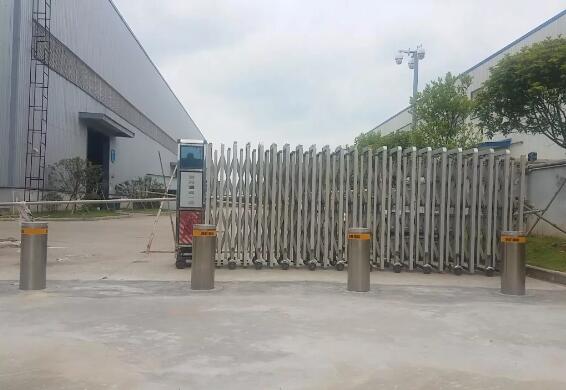 如何正確安裝百勝自動升降地柱？