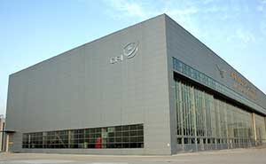 北京首都機場工業(yè)提升門案例