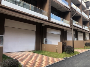 其他 -     白色卡丁款車庫門