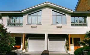 上海紫園車庫(kù)門案例