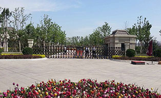 天津海上國際城伸縮門工程案例 - 中出網(wǎng)-智能出入口與停車充電門戶