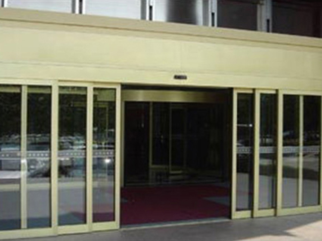 感應(yīng)門(mén)