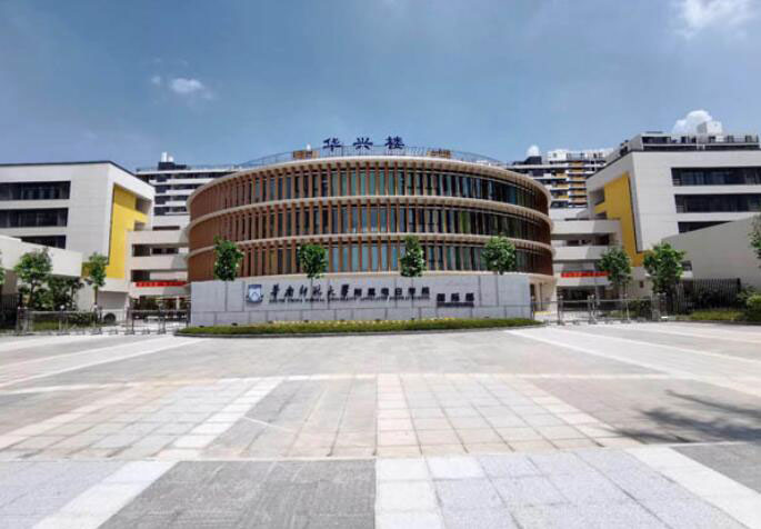 華南師范大學(xué) - 中出網(wǎng)-智能出入口與停車(chē)充電門(mén)戶