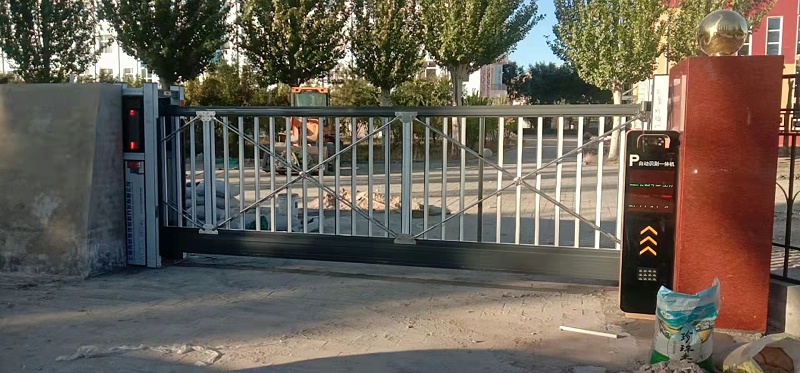 扎魯特旗蒙古族第二中學(xué) - 中出網(wǎng)-智能出入口與停車充電門戶