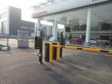  東風(fēng)本田4S店 - 中出網(wǎng)-智能出入口與停車充電門戶