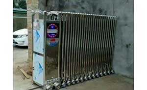 銀三角鴻運(yùn)機(jī)械伸縮門案例