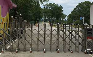 湖南常德伸縮門案例 - 中出網(wǎng)-智能出入口與停車充電門戶