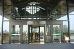 旋轉(zhuǎn)門(mén)