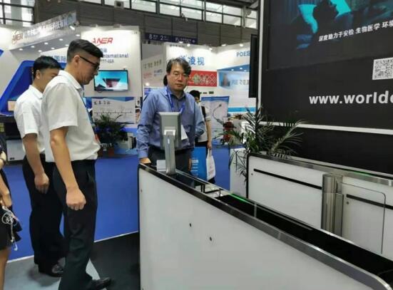 回顧歷屆展會，每一次精彩亮相和呈現(xiàn)