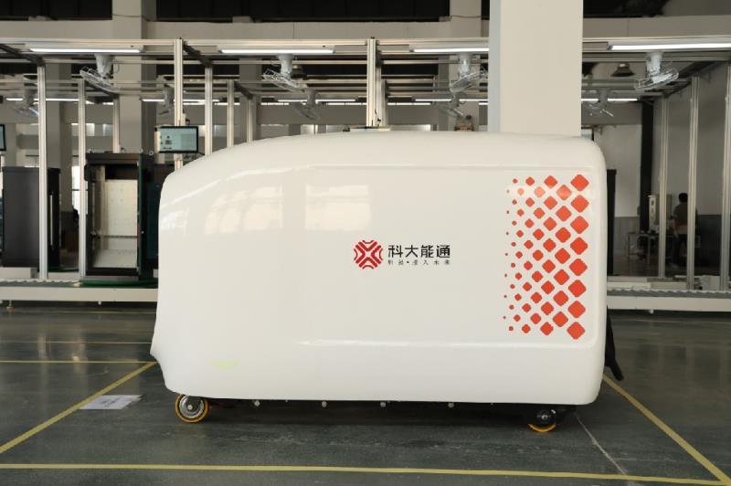 儲能式移動充電機器人