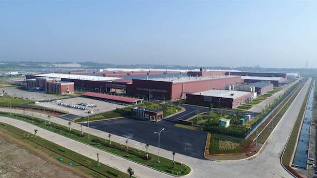 自豪！南北德信838系列懸浮門與上汽通用五菱一同走出國(guó)門