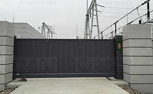 湖北仙桃市仙東變電站808LP智能無(wú)軌懸浮門(mén)案例 - 中出網(wǎng)-智能出入口與停車充電門(mén)戶