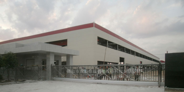 河南南陽(yáng)力矩科技智能無(wú)軌懸浮門(mén)工程案例 - 中出網(wǎng)-智能出入口與停車(chē)充電門(mén)戶