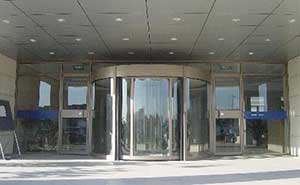 三伊電子旋轉(zhuǎn)門案例 - 中出網(wǎng)-智能出入口與停車充電門戶