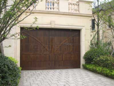 萬(wàn)科·五龍山車庫(kù)門(mén)案例 - 中出網(wǎng)-智能出入口與停車充電門(mén)戶