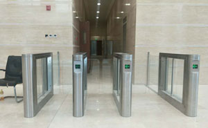 北京月壇大廈速通門案例