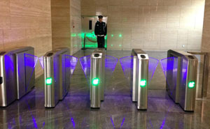 沈陽瑞鼎華航大廈通道閘案例