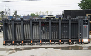 鞍山湯崗子鎮(zhèn)政府伸縮門工程案例 - 中出網(wǎng)-智能出入口與停車充電門戶