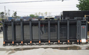 鞍山湯崗子鎮(zhèn)政府伸縮門(mén)案例 - 中出網(wǎng)-智能出入口與停車充電門(mén)戶