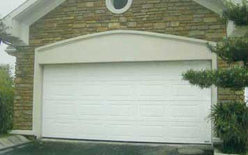 遙控翻板車庫門