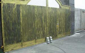 上海別墅使用的大功率平開門機 - 中出網(wǎng)-智能出入口與停車充電門戶