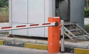 機(jī)關(guān)辦公中心停車(chē)場(chǎng)系統(tǒng)案例 - 中出網(wǎng)-智能出入口與停車(chē)充電門(mén)戶(hù)