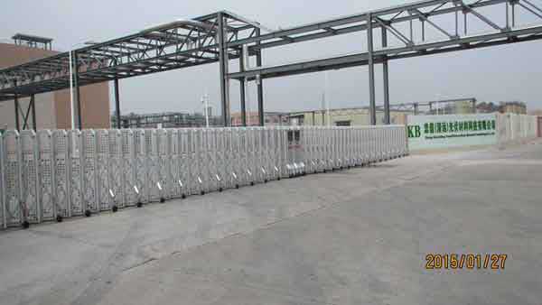 清遠(yuǎn)忠信光伏材料科技有限公司（建滔）伸縮門(mén)案例 - 中出網(wǎng)-智能出入口與停車(chē)充電門(mén)戶