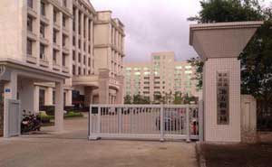 湛江市麻章區(qū)地方稅務局伸縮門案例