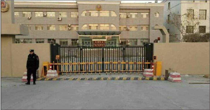 鄯善縣吐哈石油公安局停車場系統(tǒng)案例 - 中出網(wǎng)-智能出入口與停車充電門戶