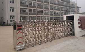 武裝部伸縮門案例